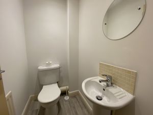 First Floor WC- click for photo gallery